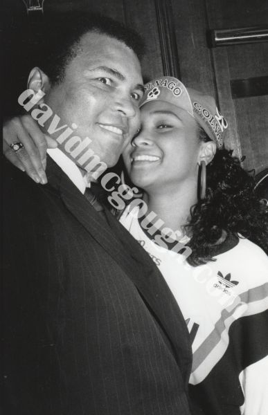 Muhammad Ali and daughter, Miyah, 1988, NY.jpg